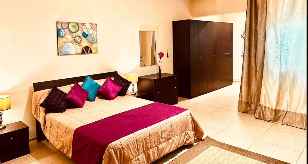 Ta' Xbiex Luxury Seafront Apartment's Image 9