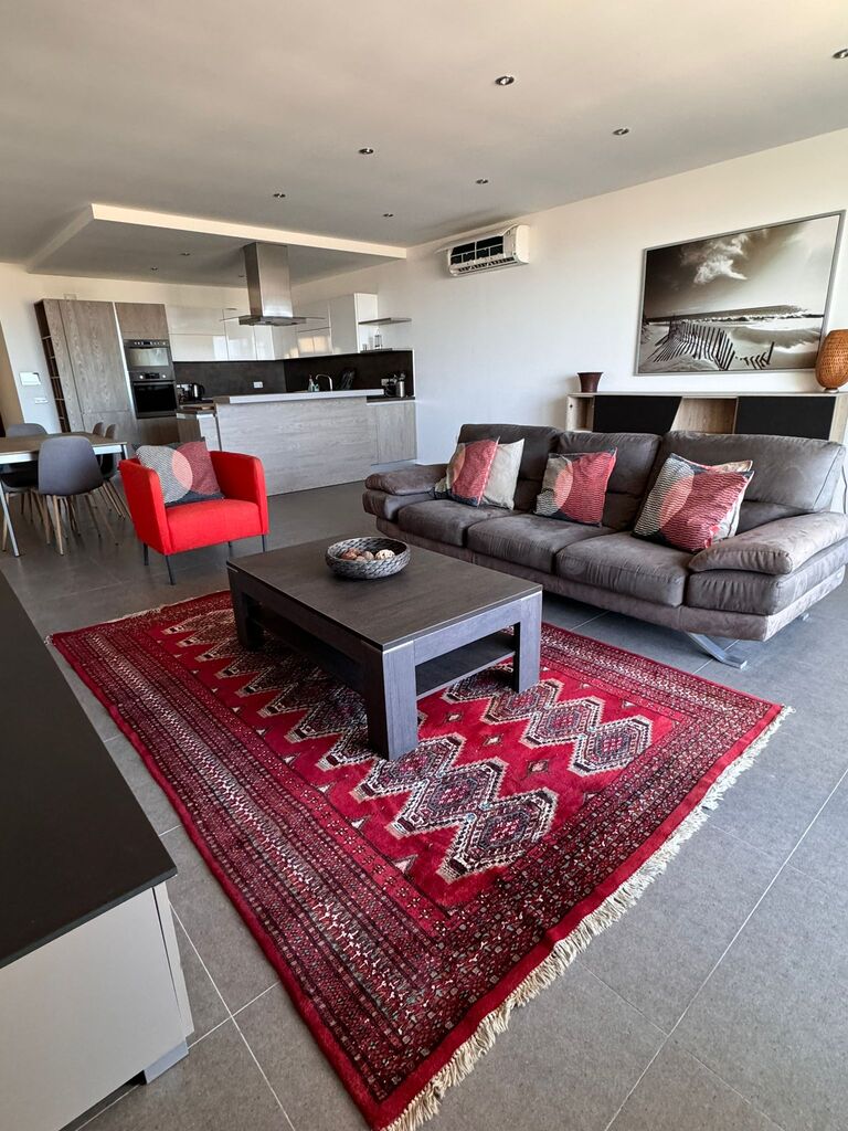Swieqi-Two-Bedroom-Apartment-To-Let-Christies