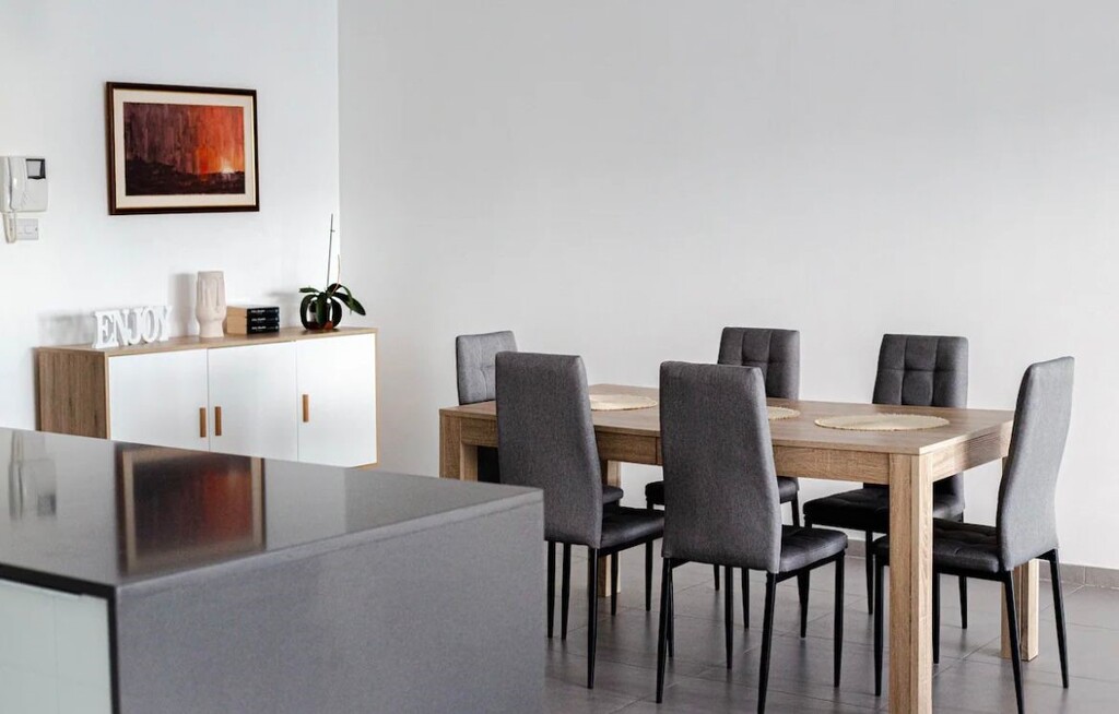 Malta-apartment-to-let-furnished-oyster-christies