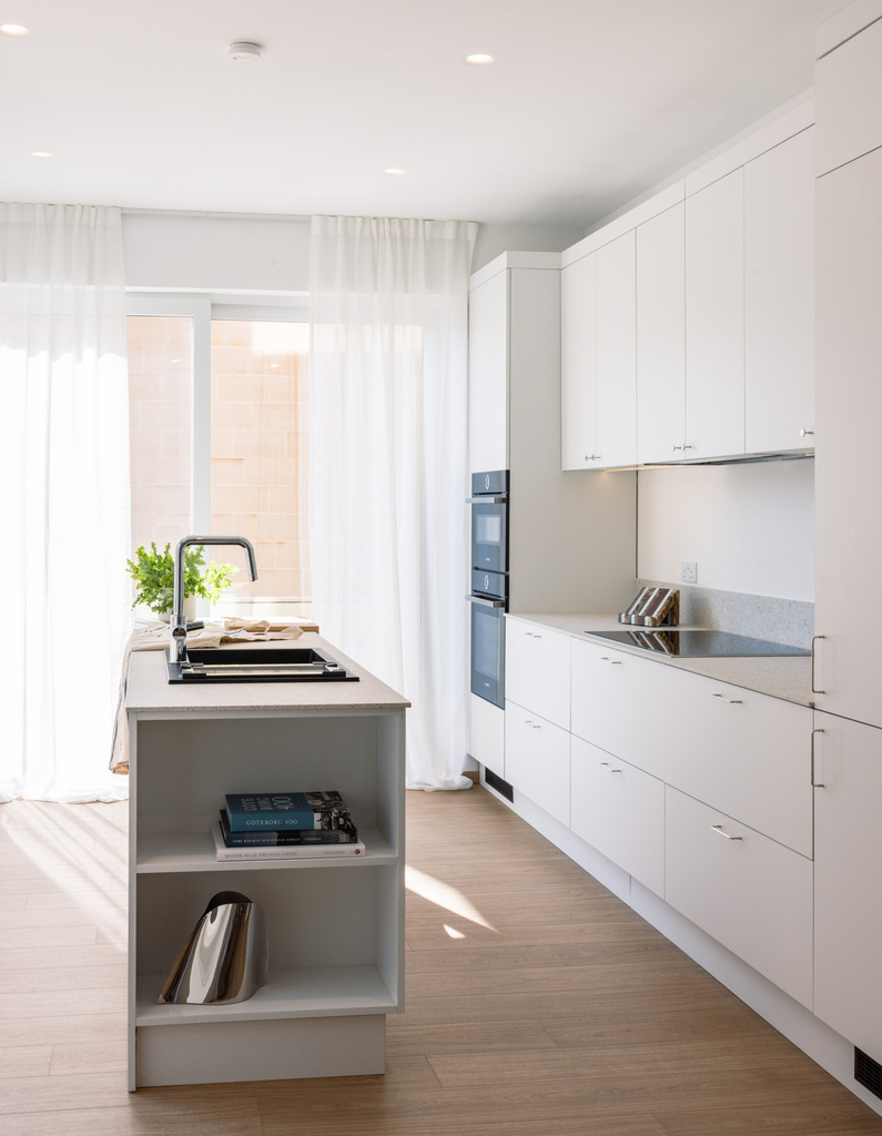Sliema-apartment-to-let-modern-kitchen-oyster-christies