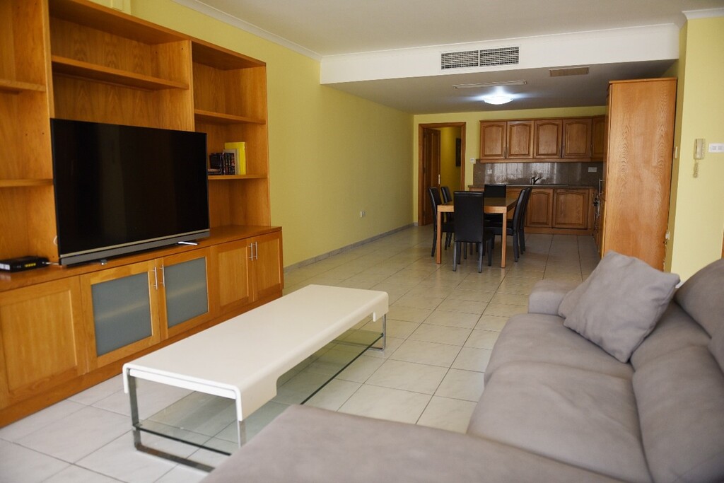 Vittoriosa-apartment-for-sale-furnished-christie's-malta