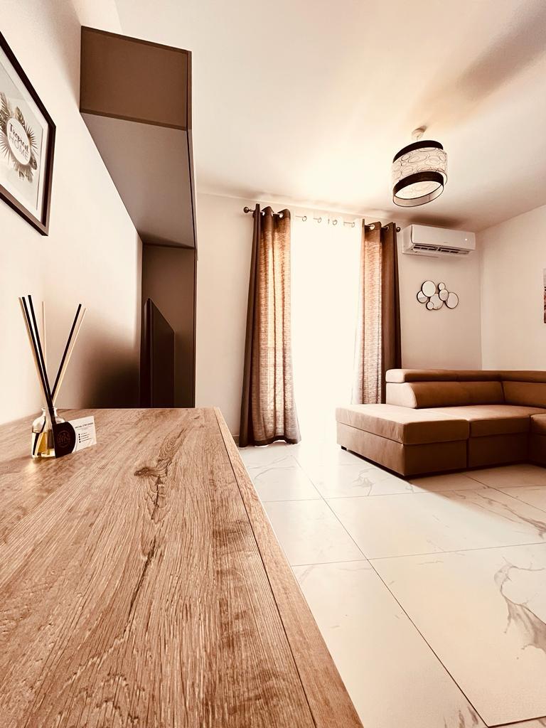 Sliema Furnished Apartment's Image 4