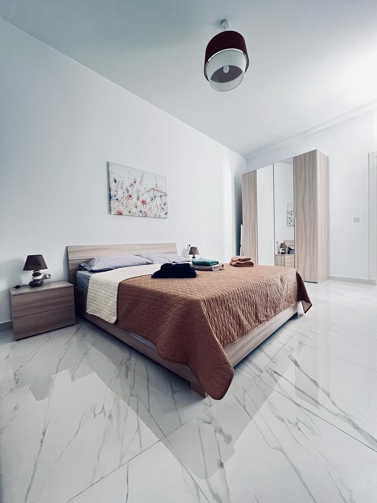Sliema Furnished Apartment's Image 4