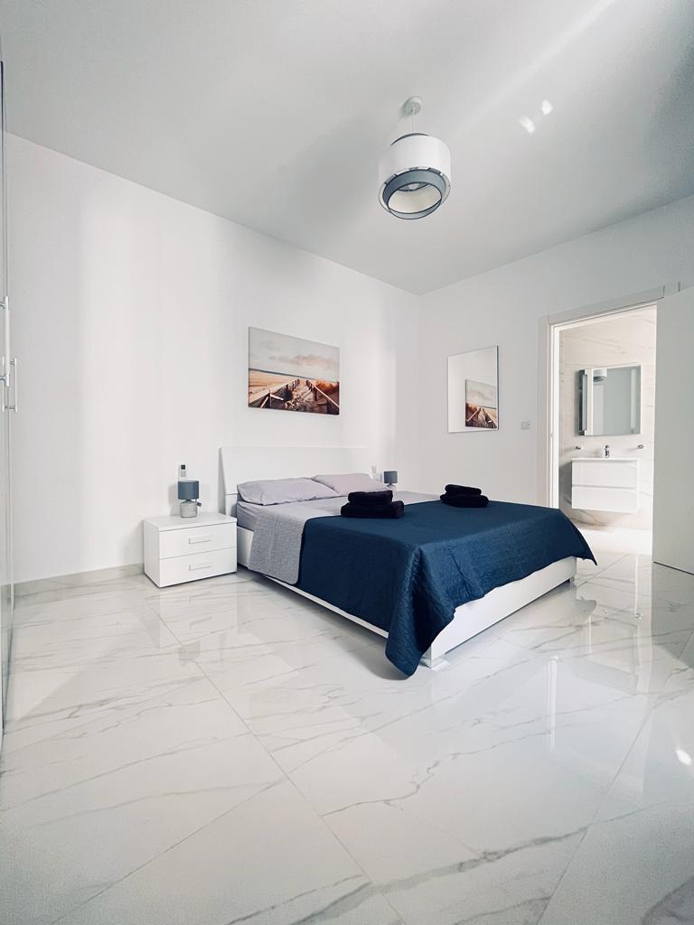 Sliema Furnished Apartment's Image 5