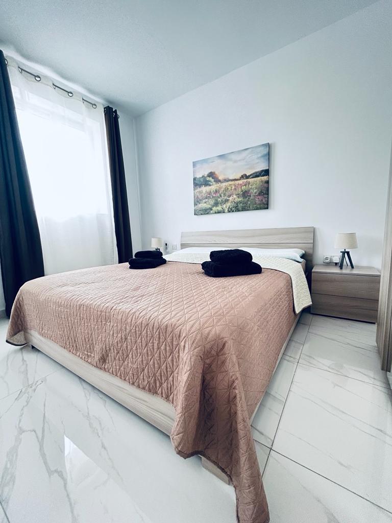 Sliema Furnished Apartment's Image 4