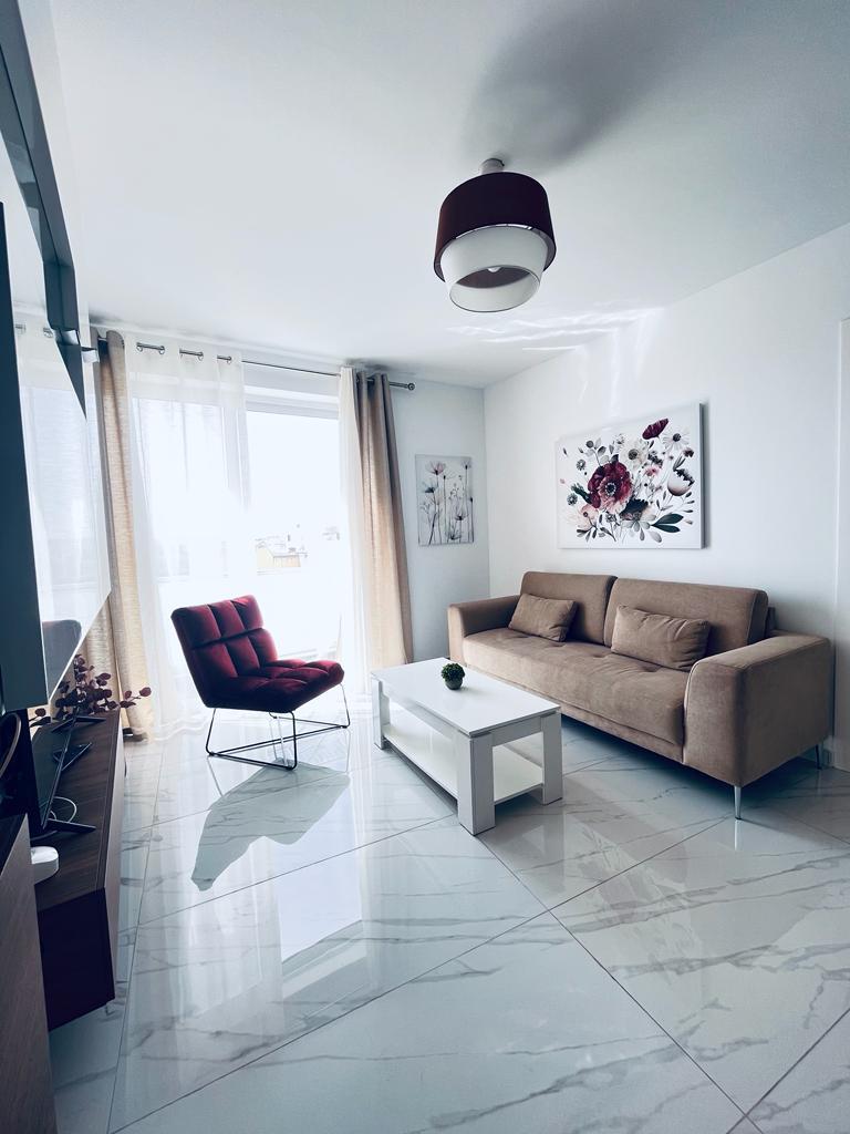 Sliema-Luxury-two-bedroom-apartment-to-let-Christies