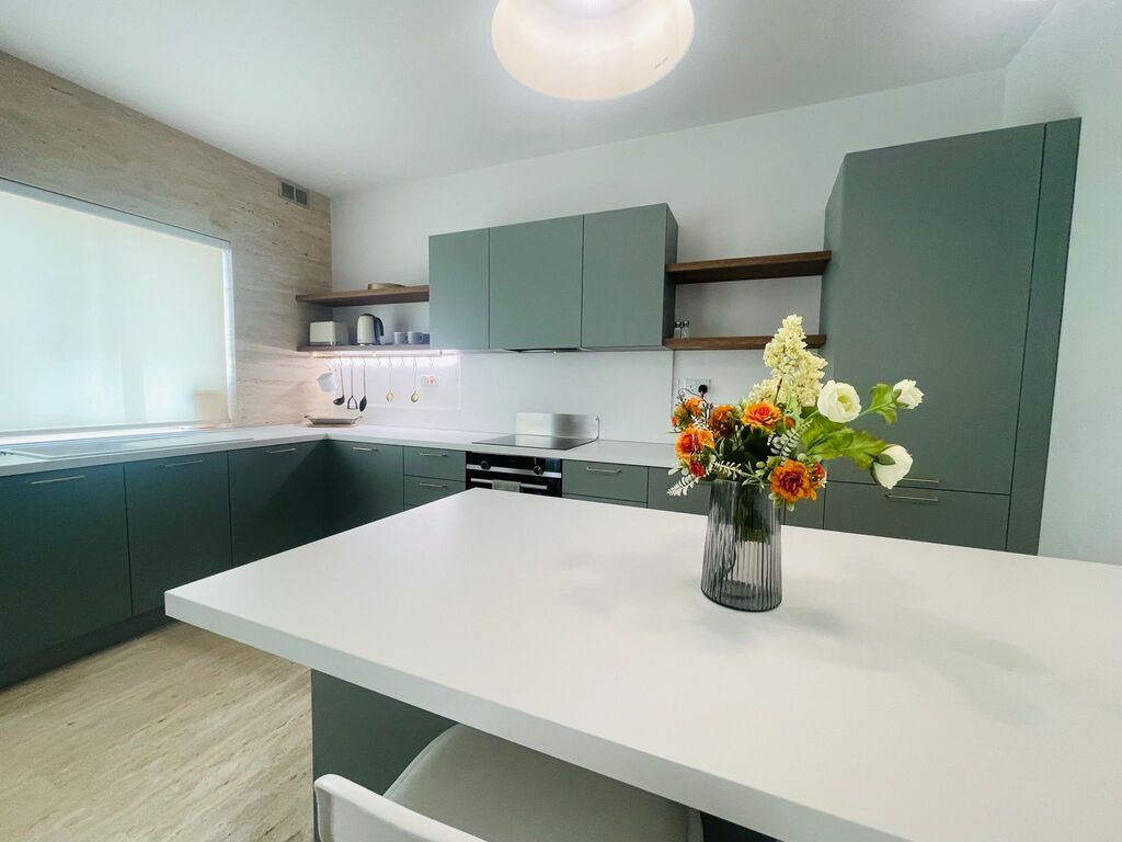 Tigne-Point-1-Bedroom-apartment-to-let-Christies