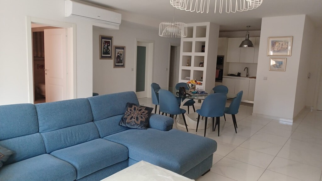 Swieqi-apartment-to-let-great-climater-christie's-malta