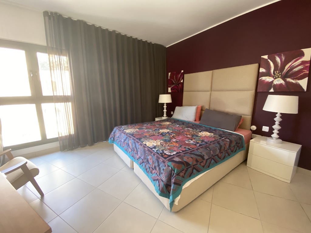 Portomaso-apartment-to-let-maltese-weather-christie's-malta