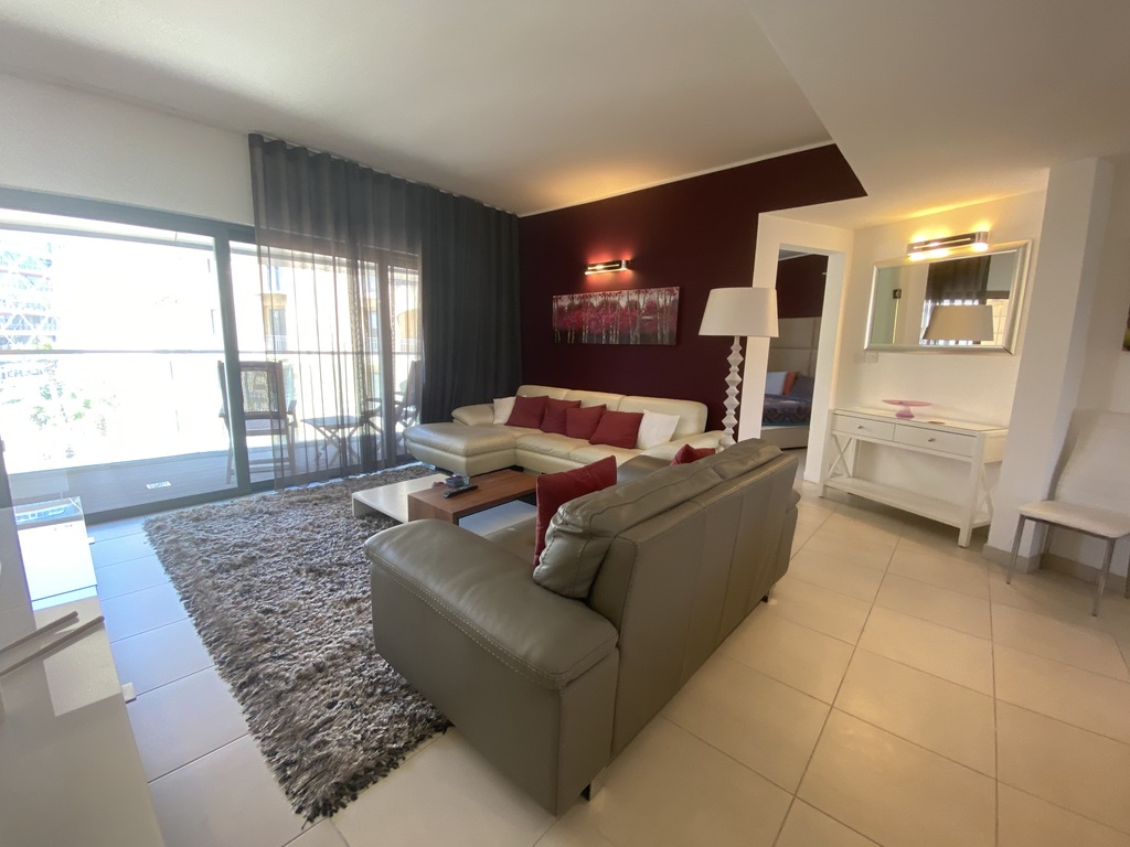Portomaso-apartment-to-let-safe-location-christie's-malta