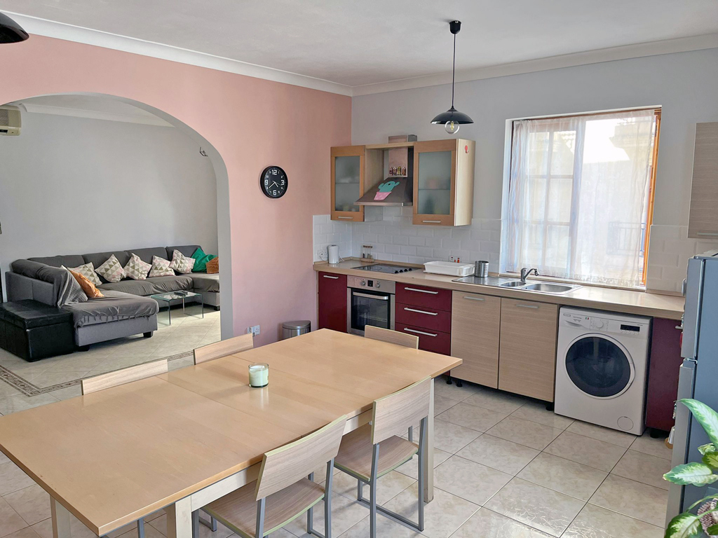 Malta-apartment-to-let-sage-area-christie's-malta