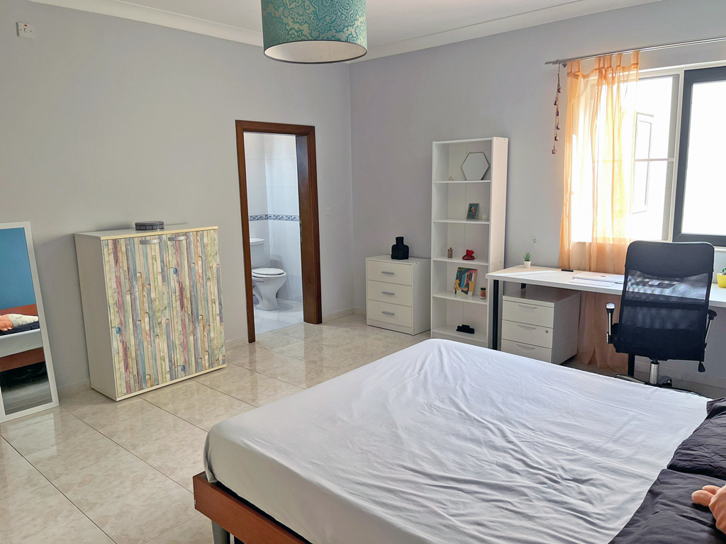 Sliema-apartment-to-let-real-estate-christie's-malta