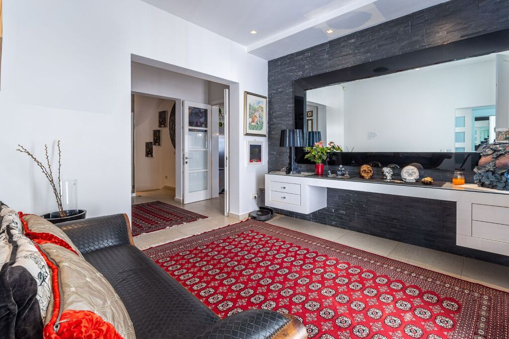Madliena Finished Semi-detached Villa's Image 11