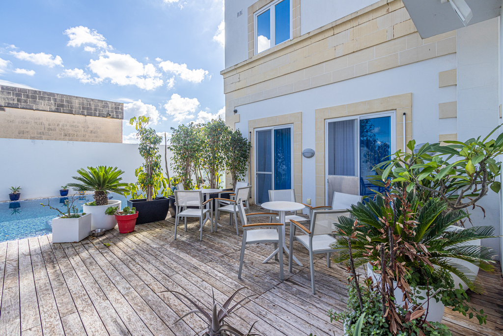 Madliena Finished Semi-detached Villa's Image 10