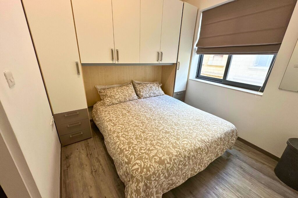 Sliema Furnished Apartment's Image 5