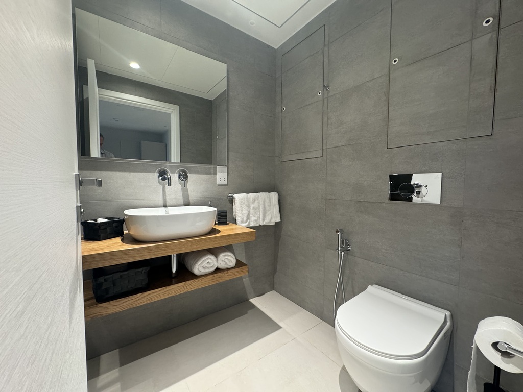 Mercury Towers Furnished Apartment's Image 5
