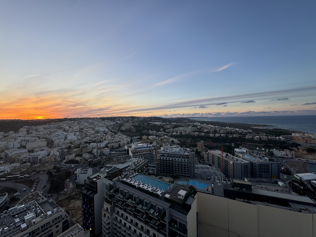 Mercury-Towers-Bright-and-Modern-Apartment-To-Let-Christies