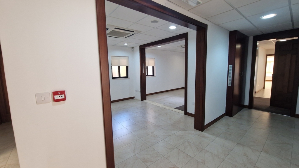 Naxxar-office-to-let-5-christie's-malta