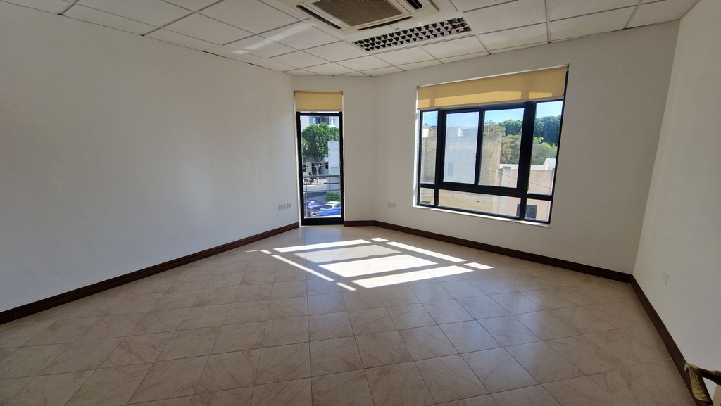 Naxxar-office-to-let-6-christie's-malta