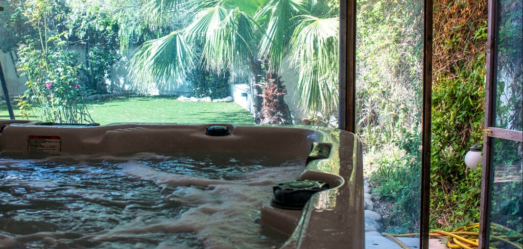 St Julians Furnished Apartment's Image 8