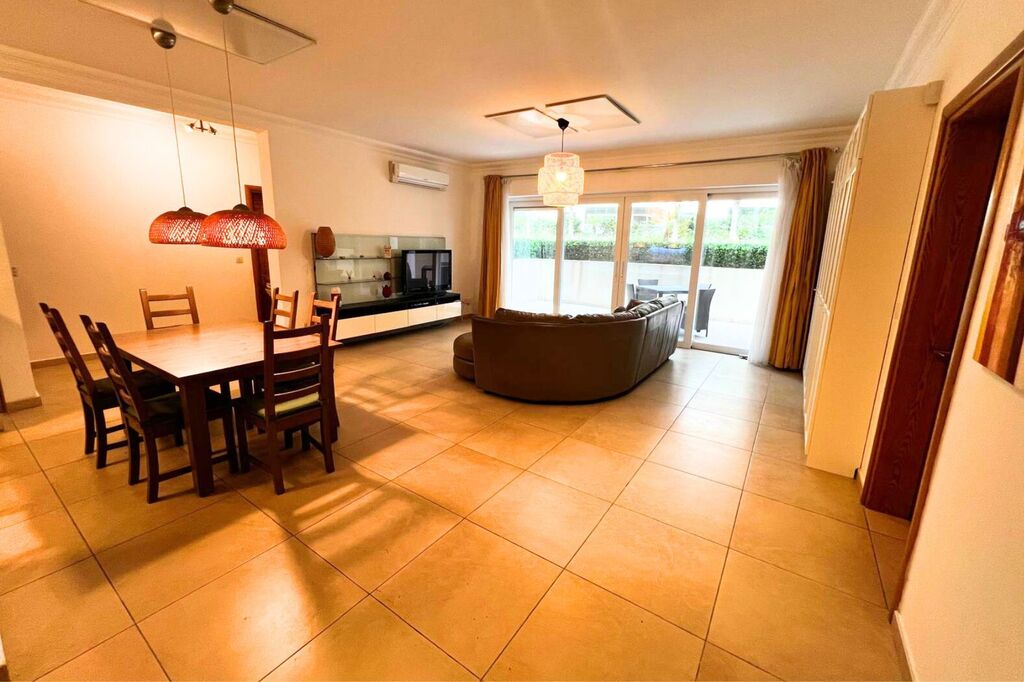 Sliema-apartment-to-let-20-christie's-malta