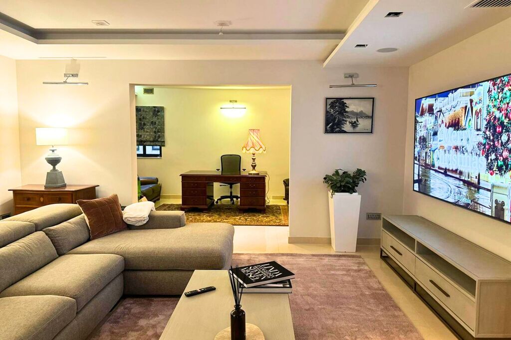 Ibragg-Three-Bedroom-Penthouse-To-Let-Christies