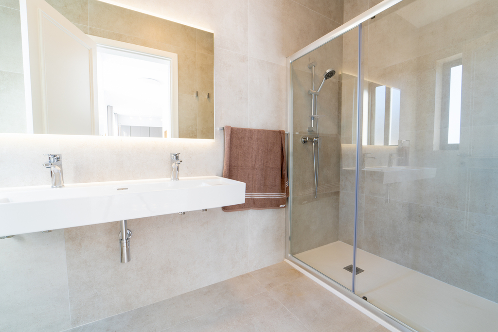 Sliema Seafront Penthouse's Image 8