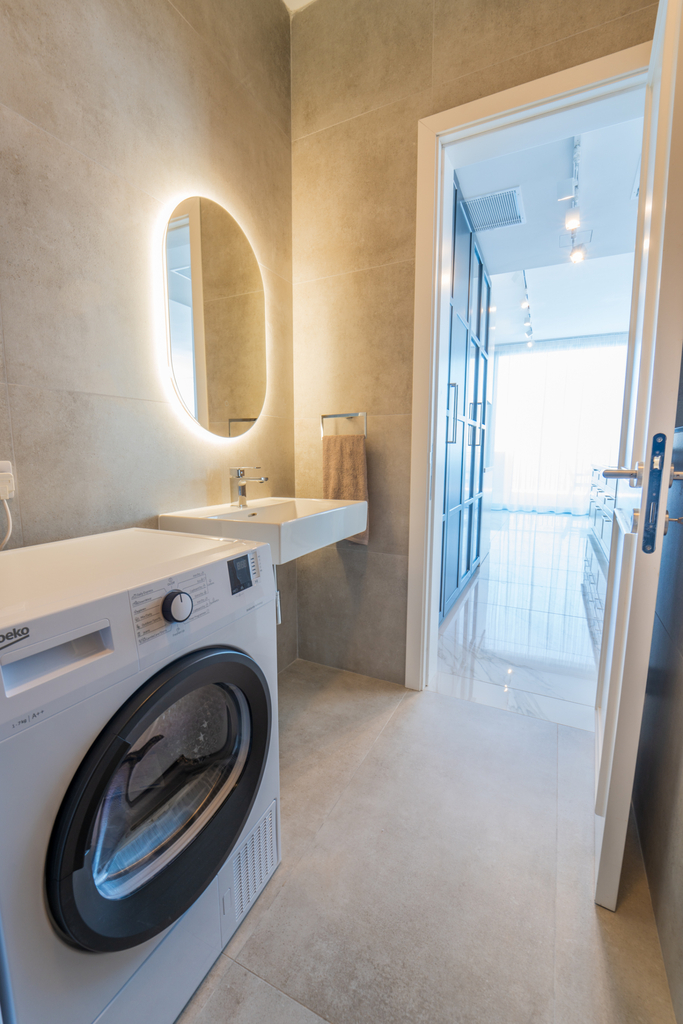 Sliema Seafront Penthouse's Image 11