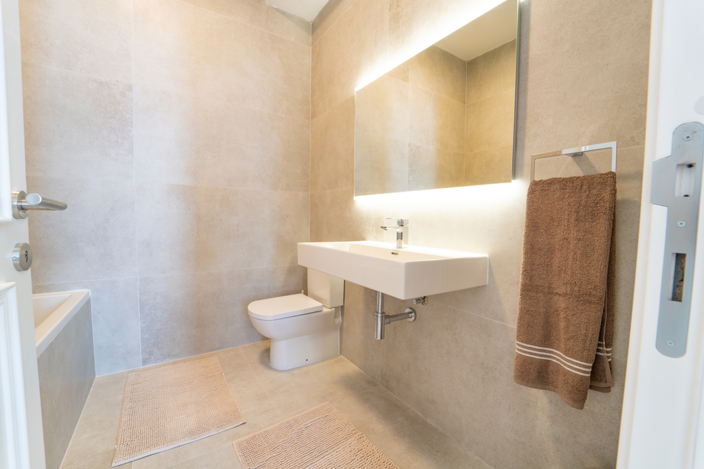 Sliema Seafront Penthouse's Image 9