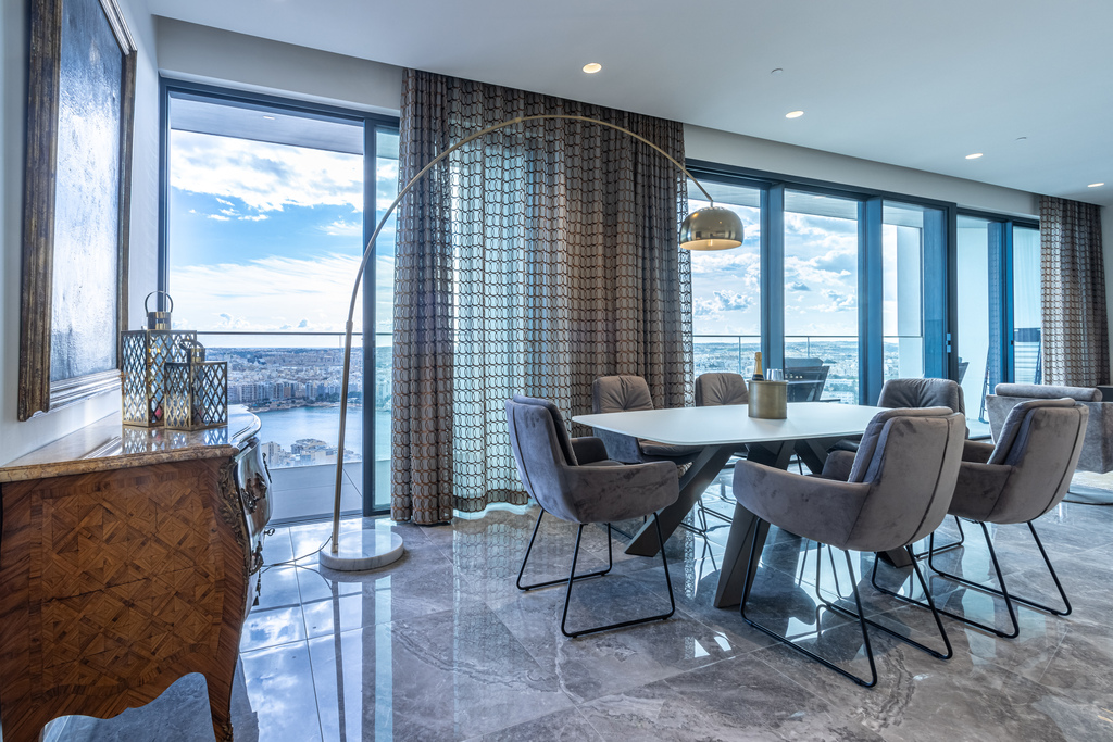 Mercury-Towers-Apartment-For-Rent-Christies