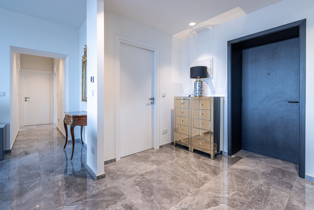 Mercury-Towers-Modern-Apartment-For-Rent-Christies
