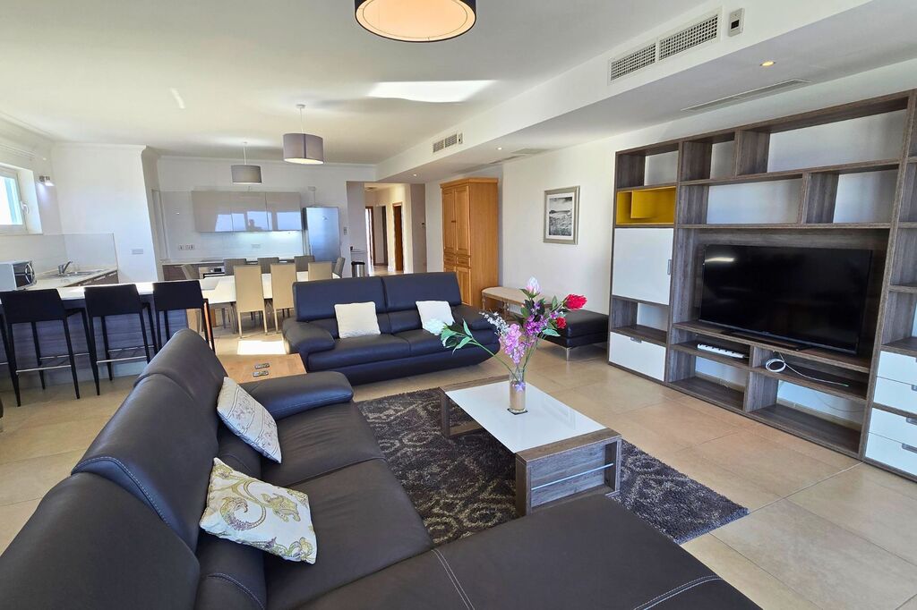 Fort-Cambridge-apartment-for-sale-real-estate-for-families-christie's-malta