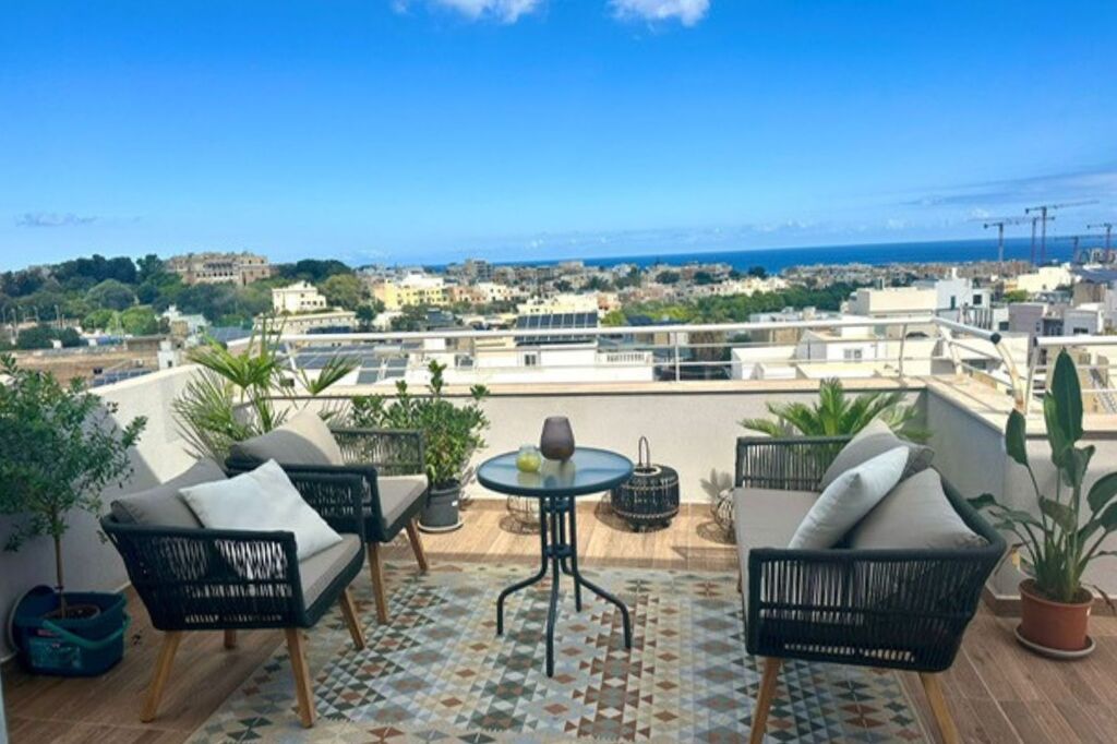 Swieqi-Apartment-For-Rent-Christies