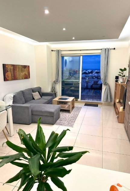 Swieqi Furnished Penthouse's Image 3
