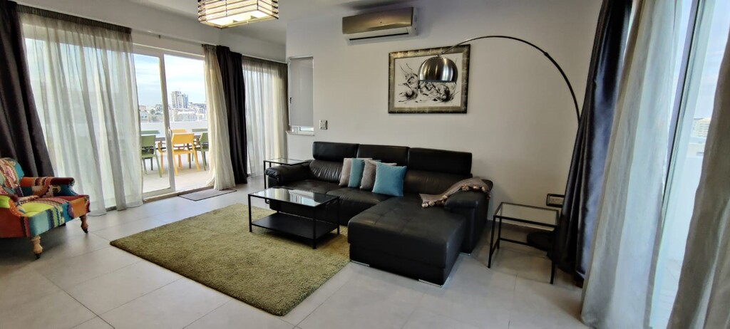 St. Julians-Penthouse-with-hot-tub-to-let-Christies