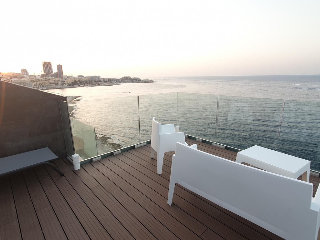 Sliema-penthouse-to-let-safe-area-christie's-malta