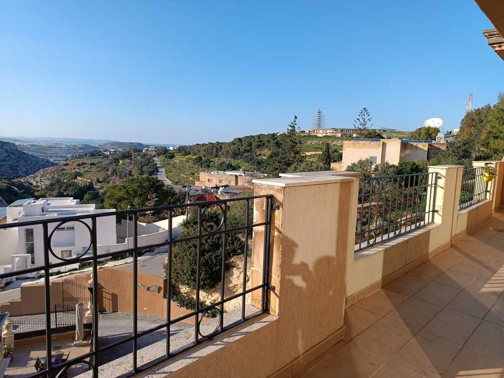 Madliena-furnished-apartment-christie's-malta