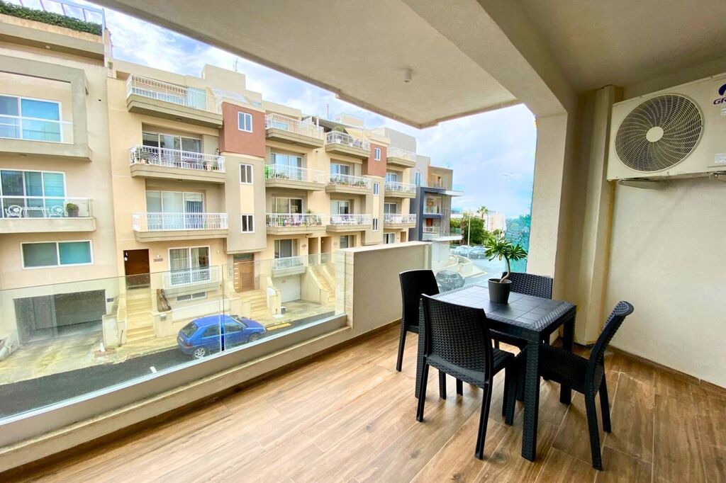 Naxxar Furnished Apartment's Image 5