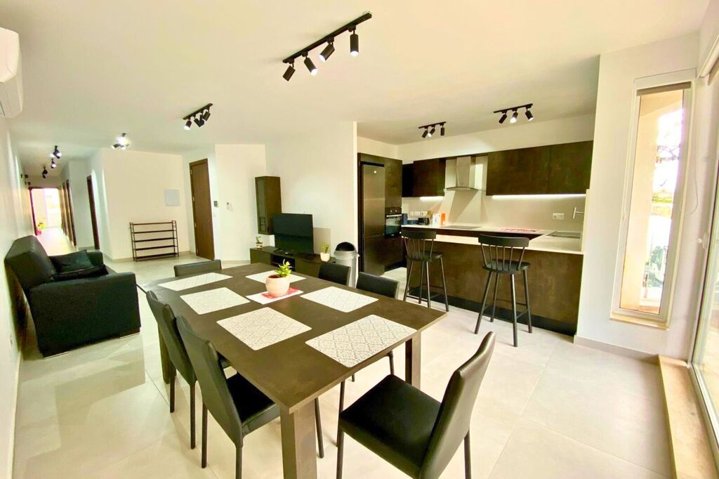 Naxxar-Furnished-Apartment-Christies