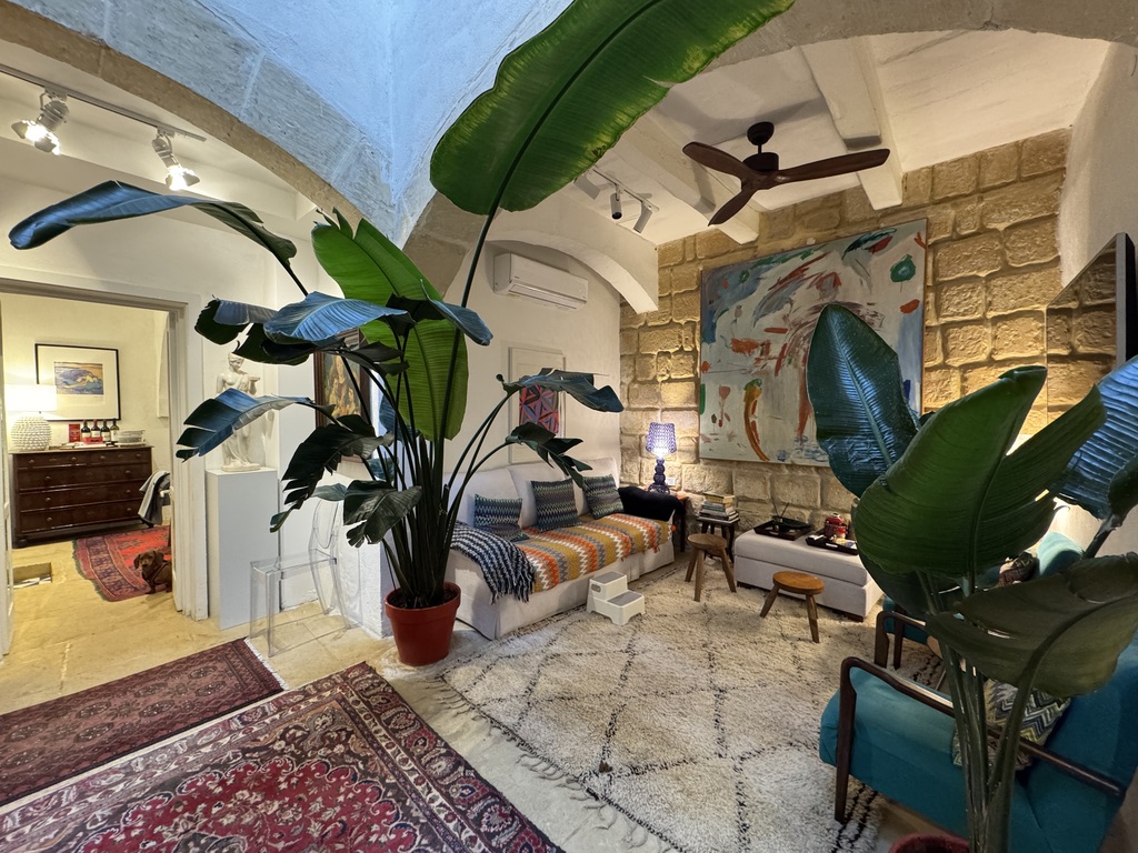 Mdina-house-of-character-for-sale-luxury-property-malta-christie's-malta