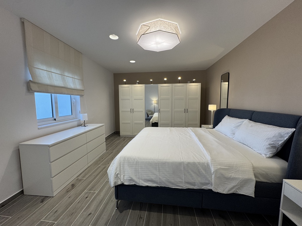 St Julians Seafront Apartment's Image 10