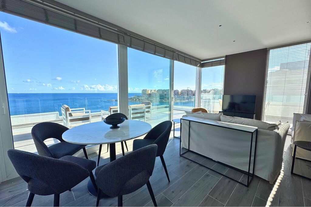 St Julians Seafront Penthouse's Image 5