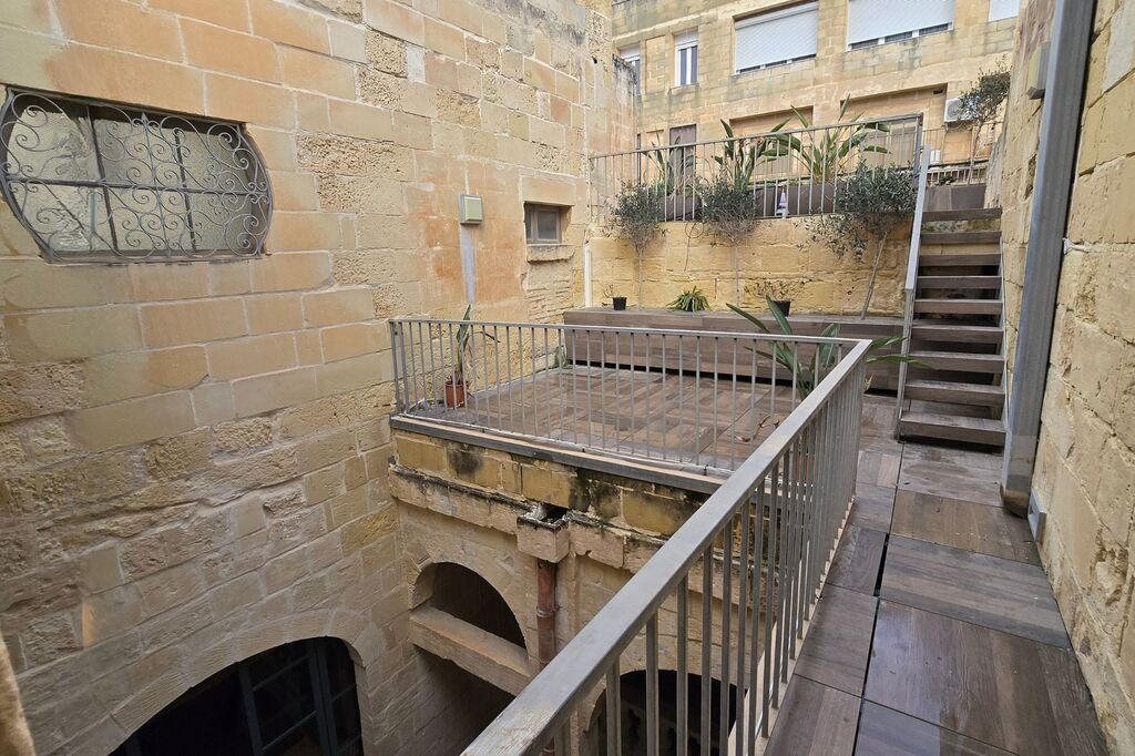 Valletta Converted Palazzino's Image 11