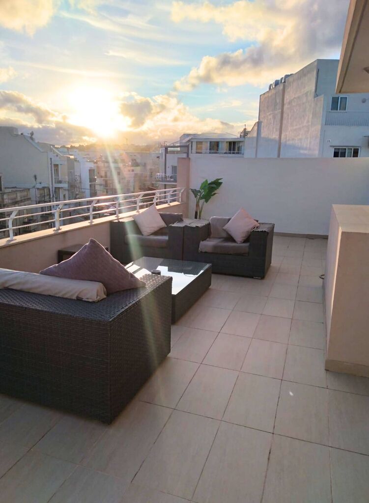Swieqi Furnished Penthouse's Image 5