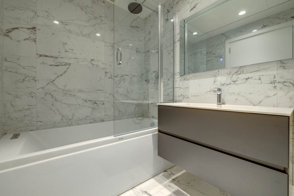 Mercury Towers Lifestyle  Apartment's Image 11