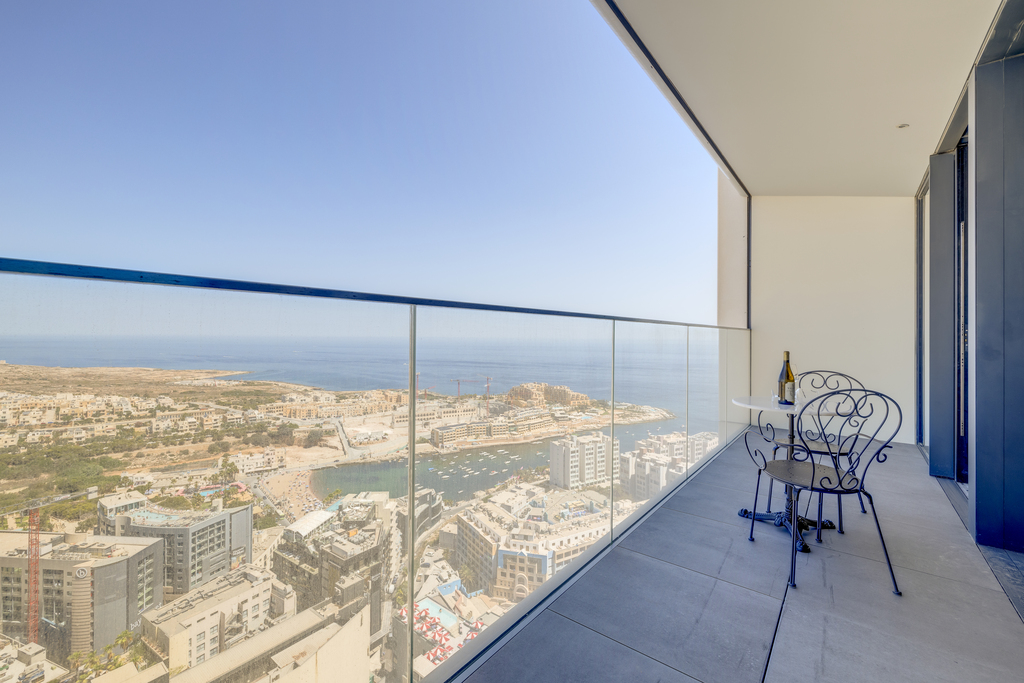 Mercury Towers Lifestyle  Apartment's Image 6