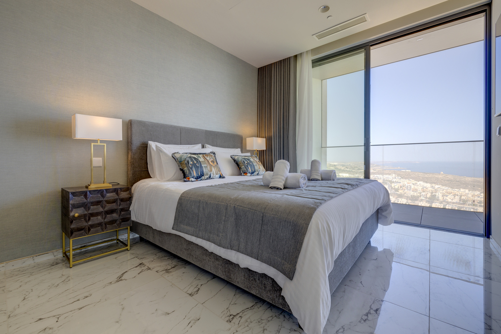 Mercury Towers Lifestyle  Apartment's Image 4
