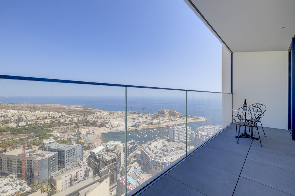 Mercury Towers Lifestyle  Apartment's Image 3