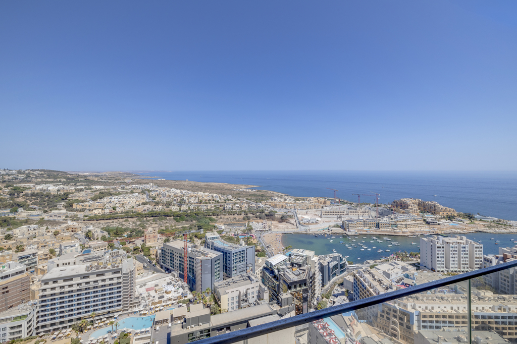 Mercury Towers Lifestyle  Apartment's Image 9