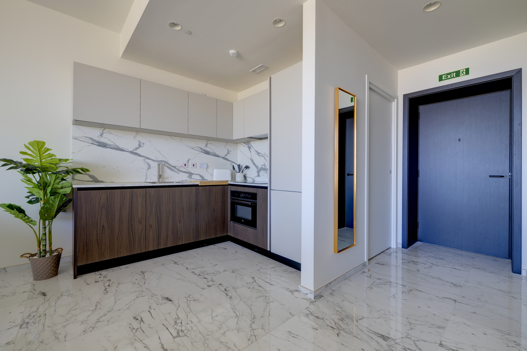 Mercury Towers Apartment's Image 4